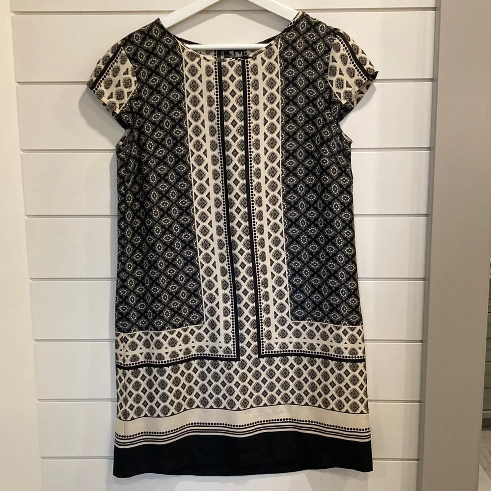 Dress - Picture 1 of 6